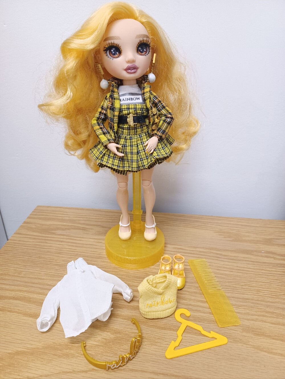 2020 Rainbow High MGA Fashion Doll Sheryl Meyer Collectible Toy